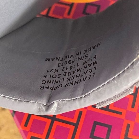 New Tory Burch sandals 💙 - Picture 6 of 6